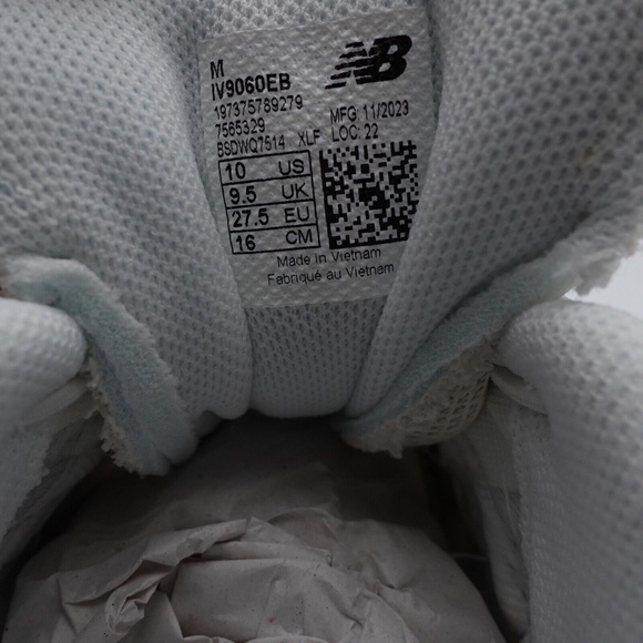 NEW New Balance 9060 Sneakers IV9060EB Moonrock/Linen - Picture 6 of 9